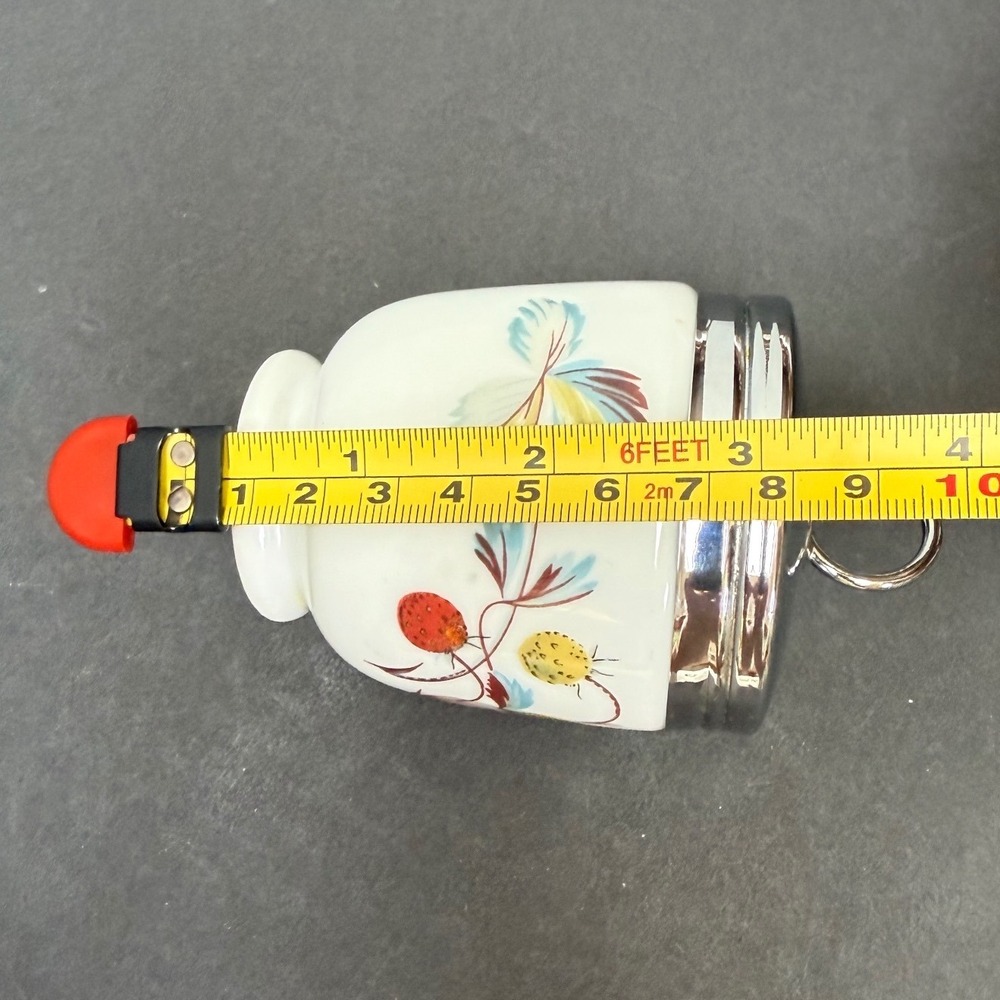 Royal Worcester Porcelain Egg Coddler Wild Strawberry Butterfly Made in England - Picture 8 of 8